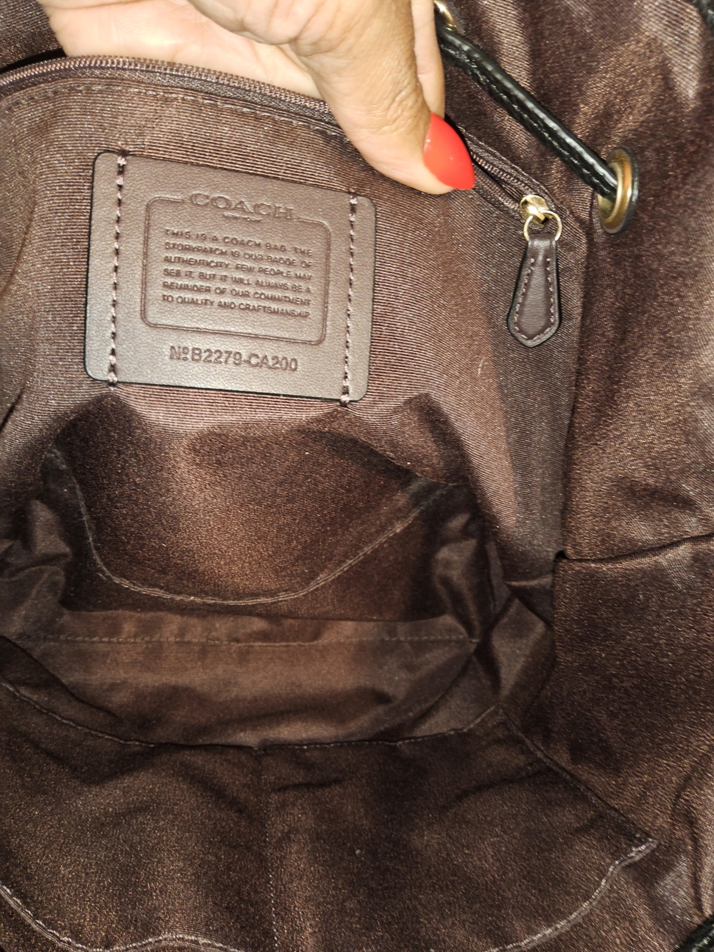 Coach Andy Tote ft. Horse & Carriage Logo - Picture 5 of 9